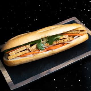 NO#8 Vegetarian Tofu Bánh Mì / NO#8 素食豆腐越式法棍